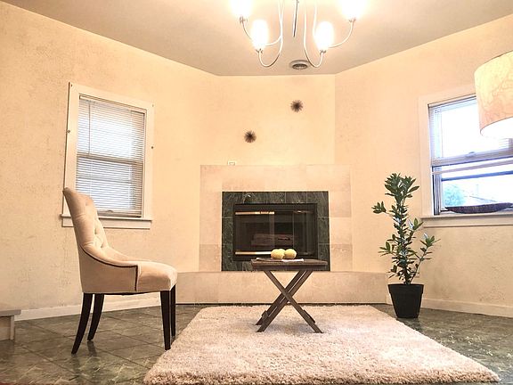 4th image of 2318 W 24th Pl #1