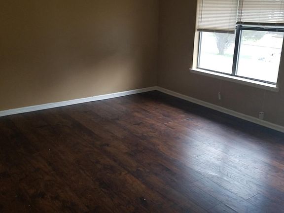 3rd image of 8883 Homewood Dr