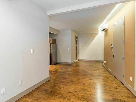 3rd image of 477 Graham Ave #1A