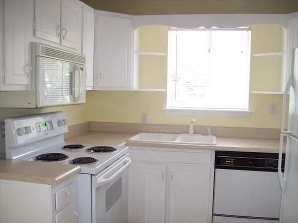 726 Eglin Pkwy #C7, Fort Walton Beach, FL 32547