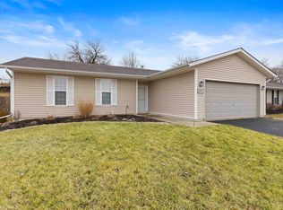 8337 Crooked Bend Rd, Roscoe, IL 61115