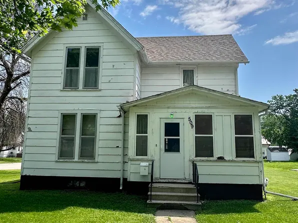 509 N Chestnut St, Jefferson, IA 50129