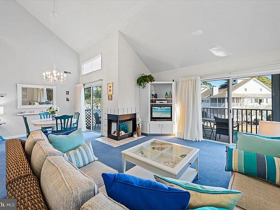 2nd image of 33357 Lakeview Ct #19005