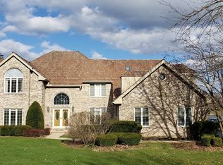 6884 September Blvd, Long Grove, IL 60047