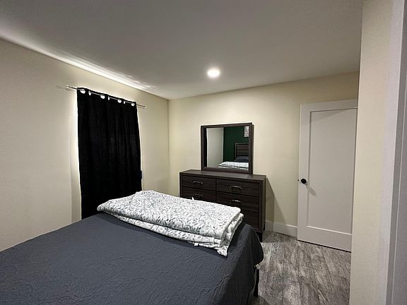 4th image of 2336 Bergen Ave #1
