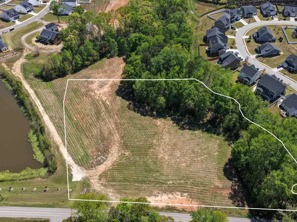 McCall Rd, Simpsonville, SC 29680
