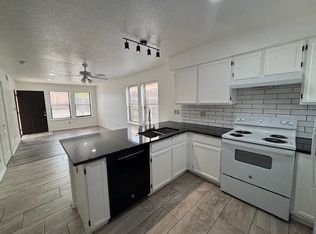 1218 Senda Del Valle #A, Santa Fe, NM 87507