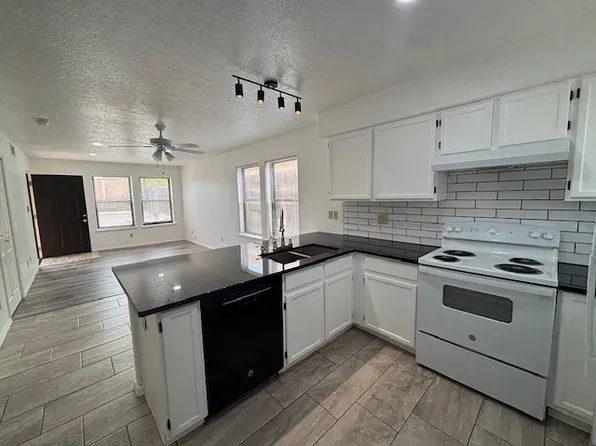 1218 Senda Del Valle #A, Santa Fe, NM 87507