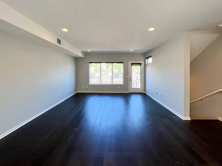 2926 Rowena Ave #2 — Photo 14