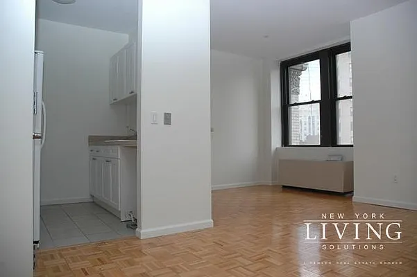 Rented by NY Living Solutions | media 2