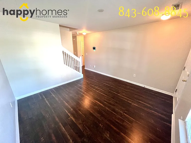 205 Jackson St — Photo 8