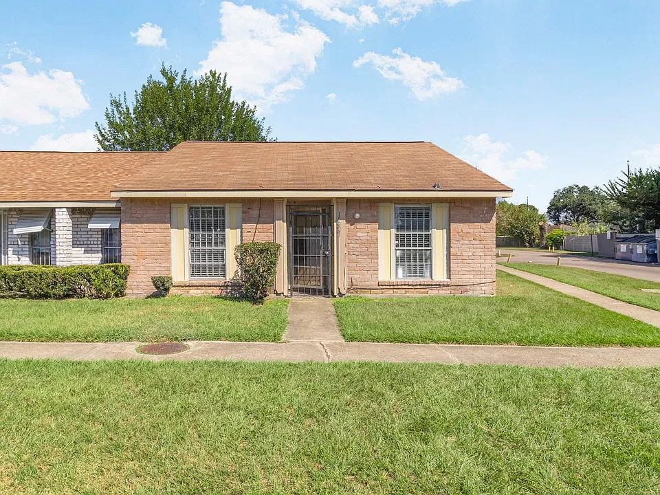 15221 Buckle Ln #5221