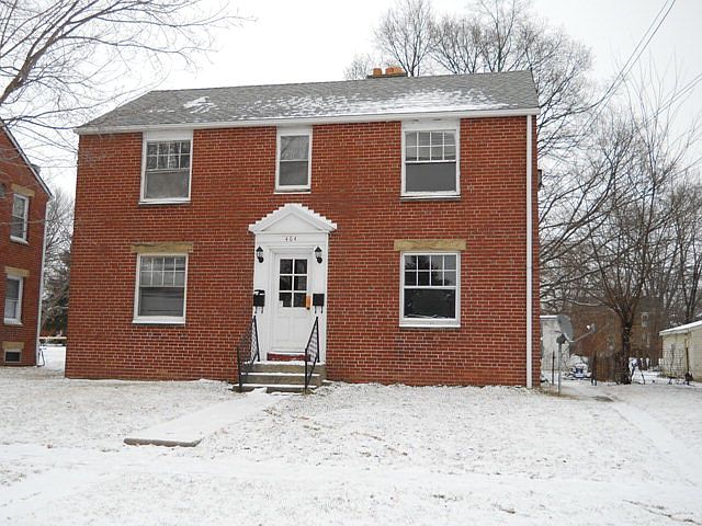 1st image of 464 Oak St