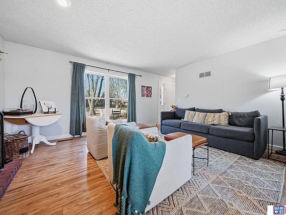 2nd image of 3920 S 32nd Pl