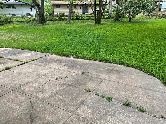 3rd image of 1719 Doane Dr