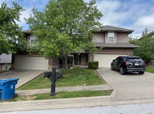 1103 N Missouri Dr, Ozark, MO 65721