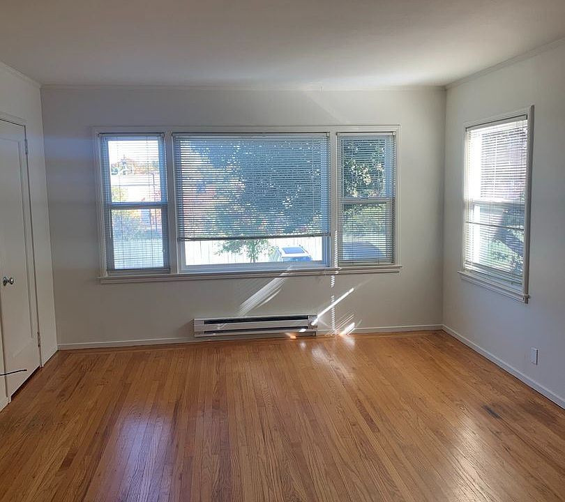 1st image of 2305 Yale St #2