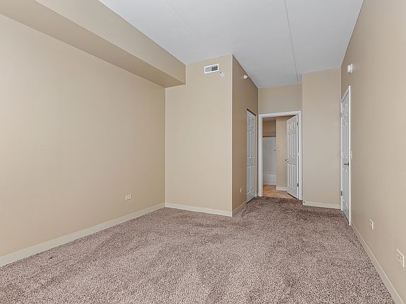 5th image of 16851 Harlem Ave #108
