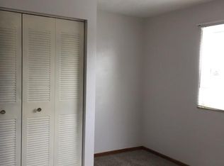 7583 Margaret St, Masury, OH 44438