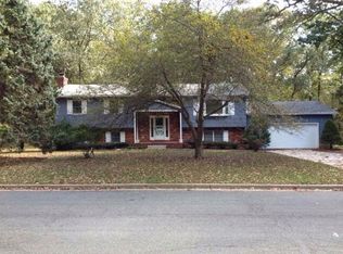 8313 Fairwood Dr, Pasadena, MD 21122