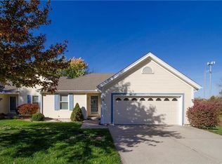 7086 N Garfield Ave, Gladstone, MO 64118