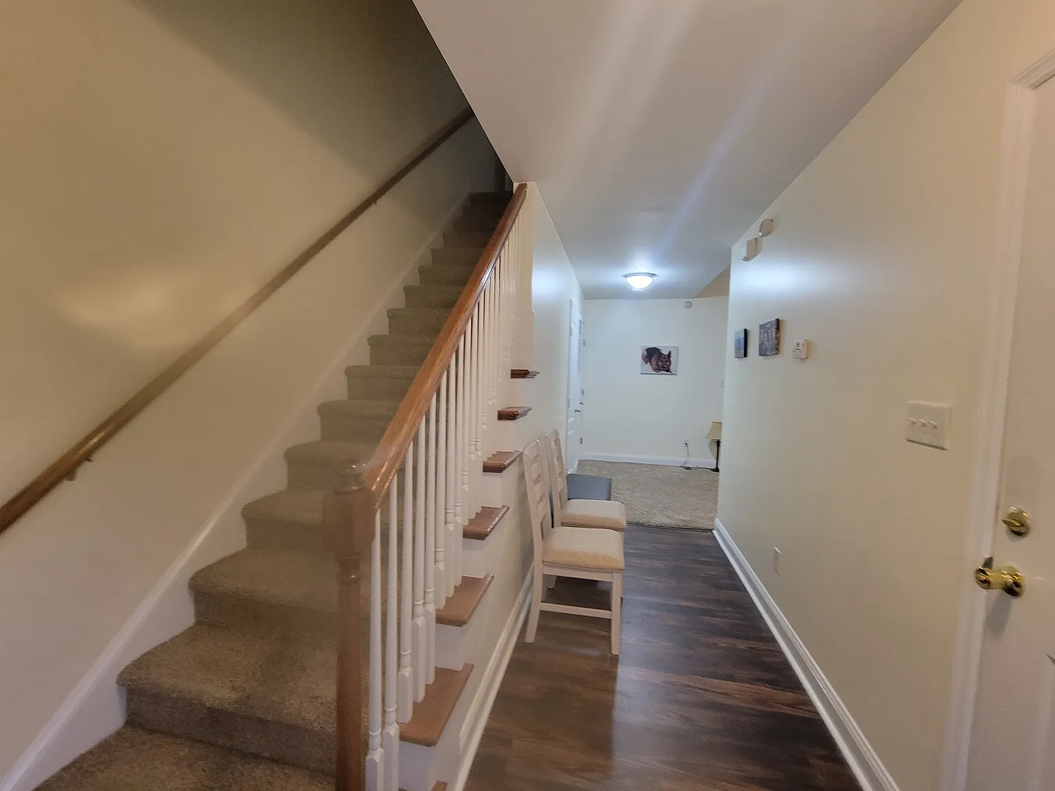 3 bed, 2.5 bath, 1587 sqft, $1,795 — Photo 3
