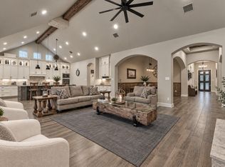 305 Pewter Sky Dr, Montgomery, TX 77316