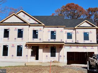 11 Stratford Dr, Severna Park, MD