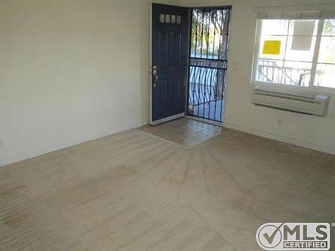 5th image of 524 E Lexington Ave E Unit 2