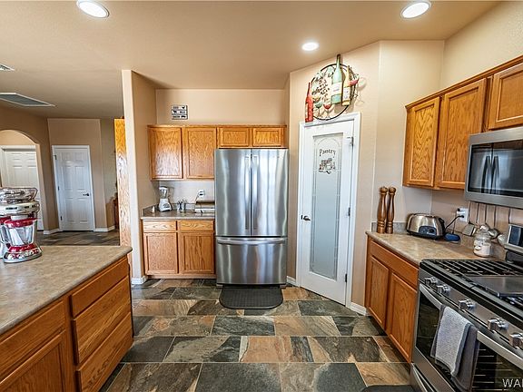5th image of 2445 Graystone Drive