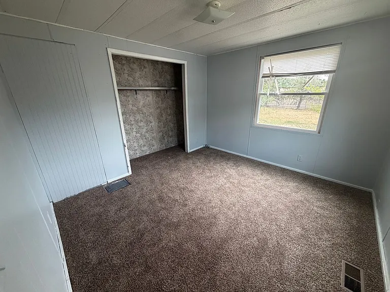 711 Birch Ln — Photo 5