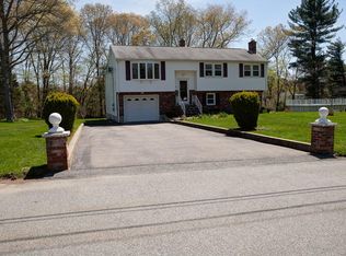 100 Duffy Dr, Taunton, MA 02780