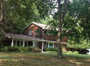 106 Turtle Cove Ln, Huntington, NY 11743