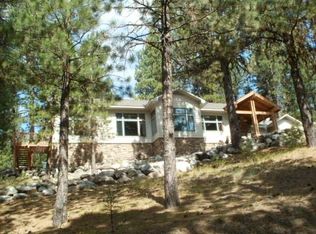 9753 Moore Dr, Cascade, ID 83611