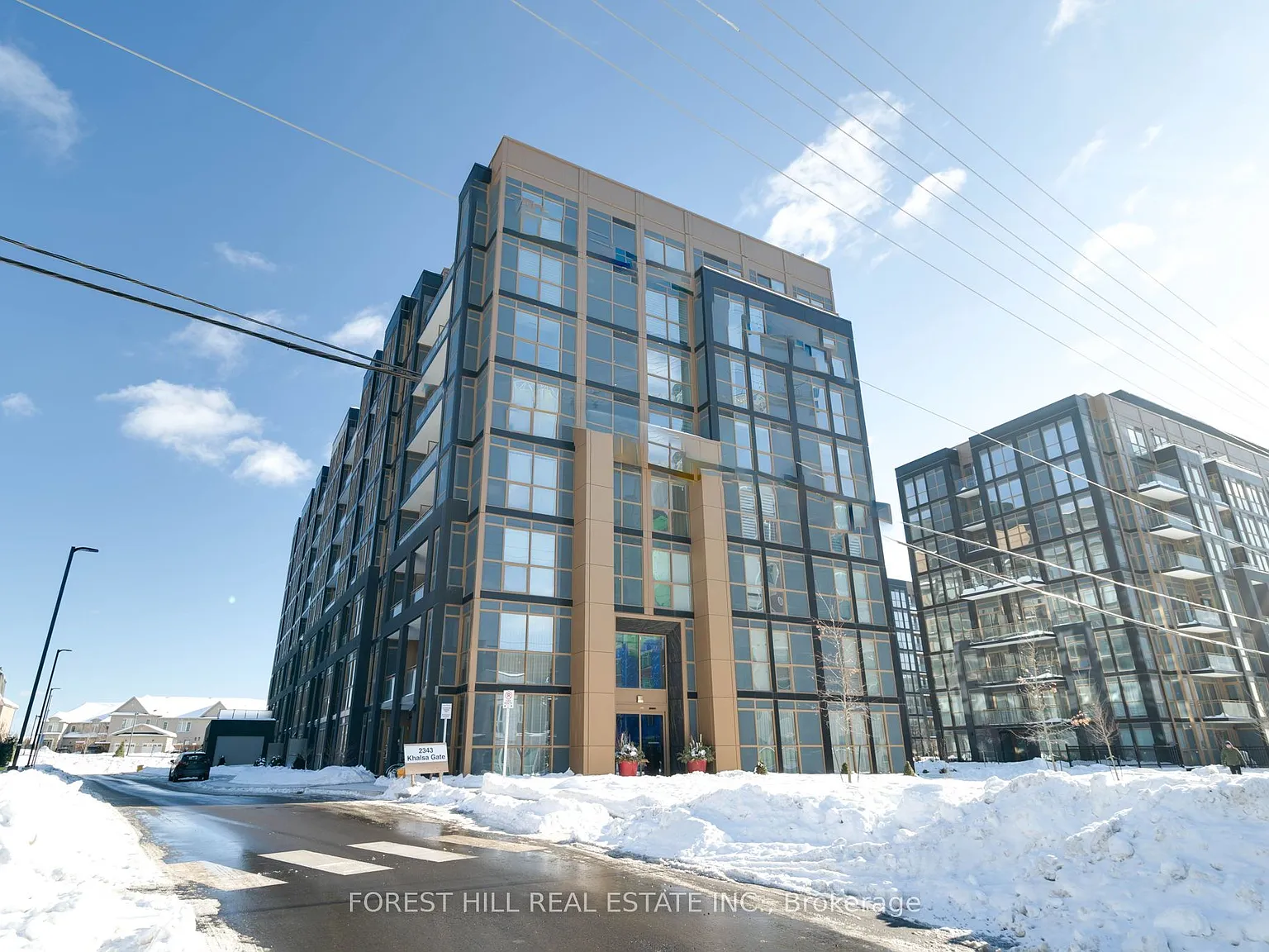 2 bed, $2,400 — Photo 1