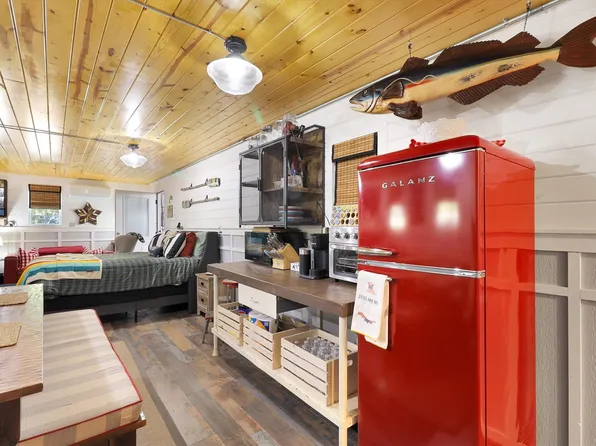 2601 Randell Lake Rd, Denison, TX 75020