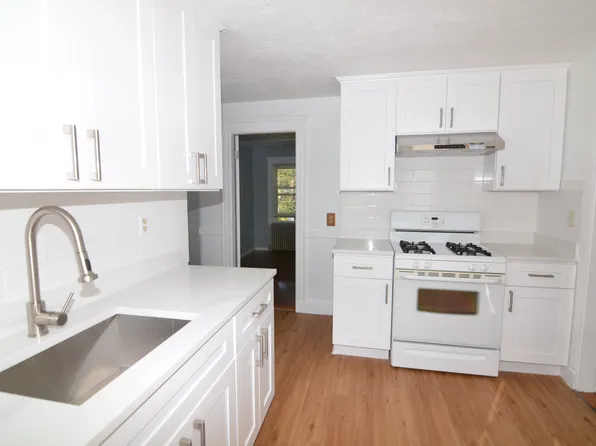 15 Station St, Quincy, MA 02169