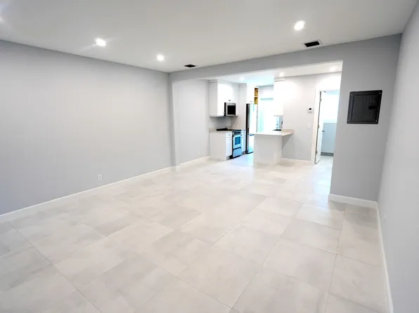 631 NE 17th Way, 631 NE 17th Way #3, Fort Lauderdale, FL 33304