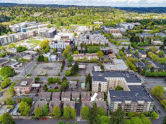 3rd image of 8095 165th Ave NE