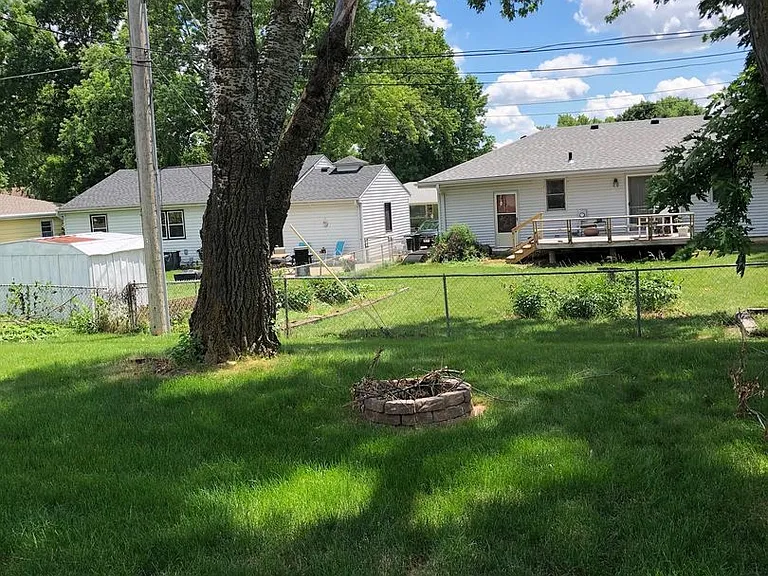 7639 Wright St — Photo 24