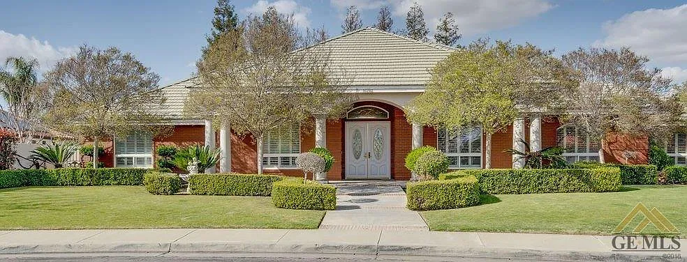10202 Finchley Dr photo 1