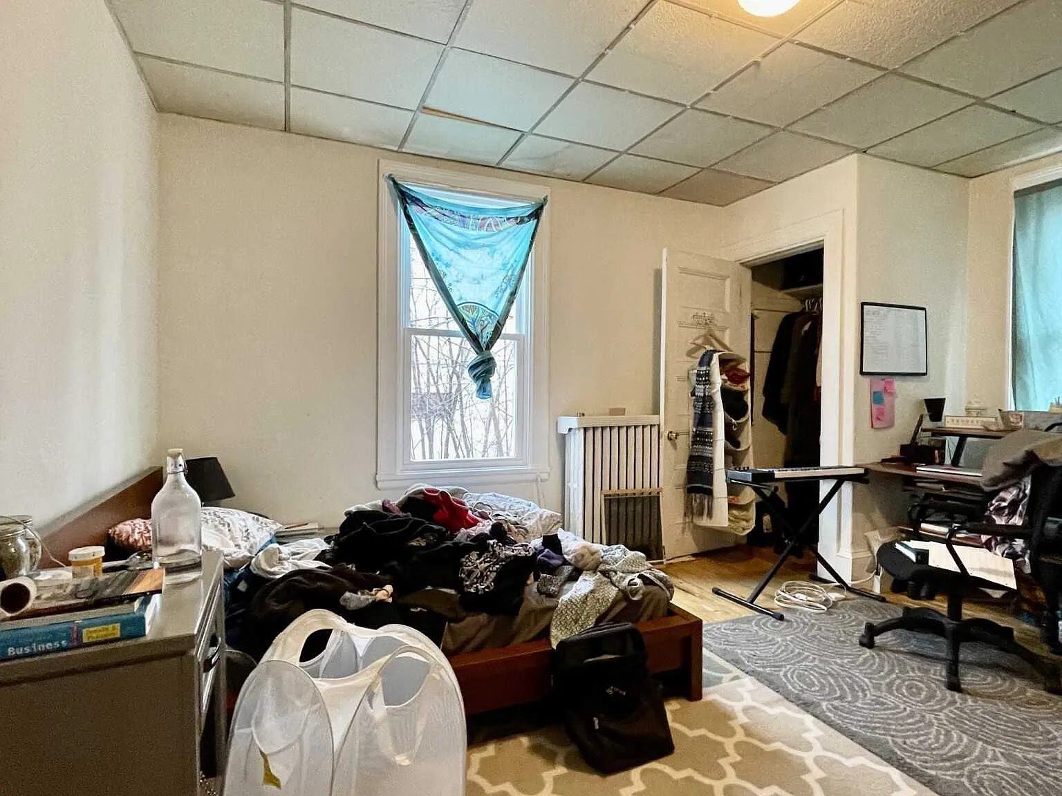 6 bed, $5,850 — Photo 3