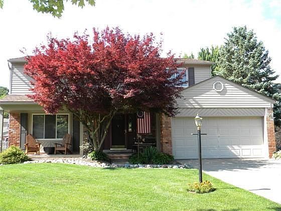1st image of 1279 Chaucer Dr