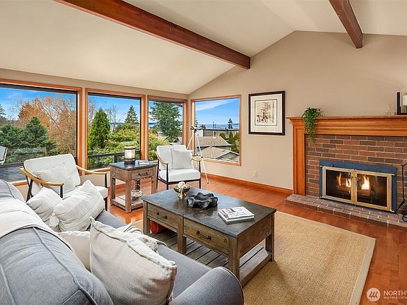 3rd image of 902 7th Avenue S