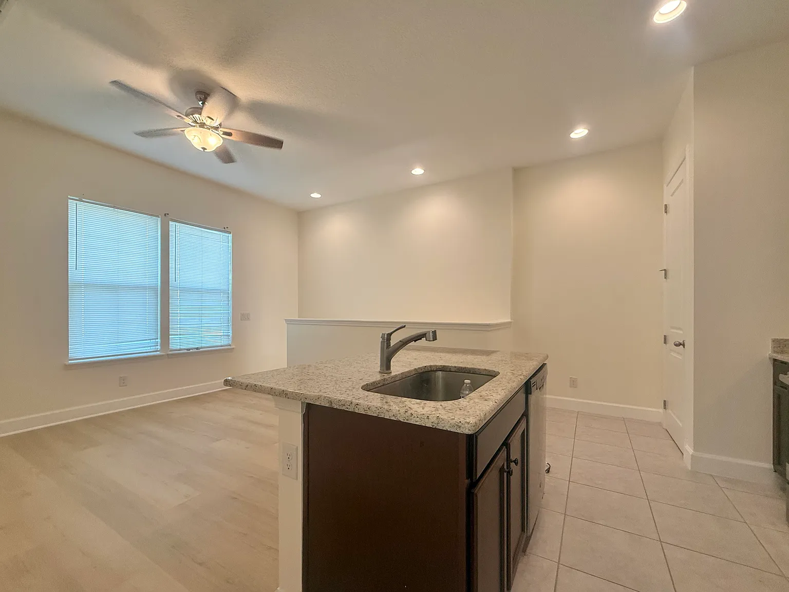 1 bed, 560 sqft, $1,650 — Photo 4