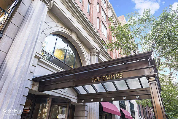 Sold by Sotheby's International Realty | media 20