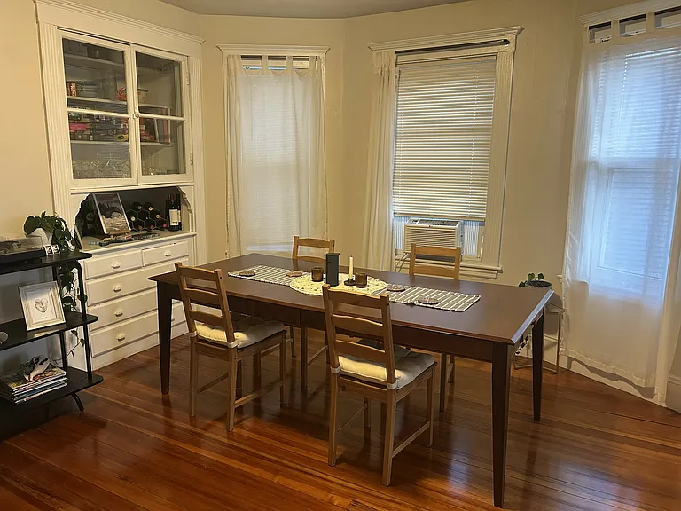 23 Montfern Ave #3 — Photo 6