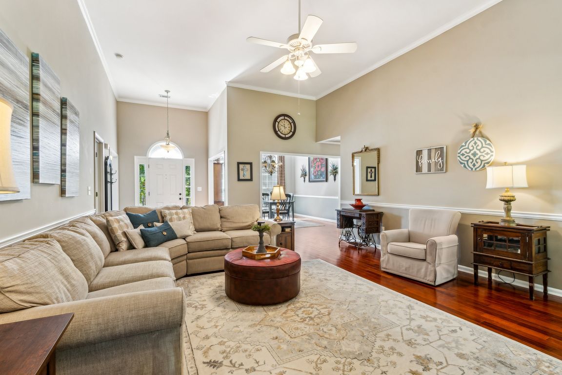 next background image