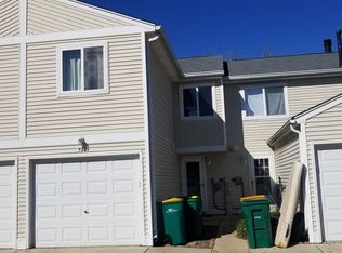 540 Meadow Green Ln, Round Lake Beach, IL