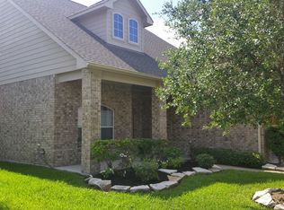 9411 Silver Ridge Dr, Rosharon, TX 77583
